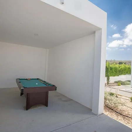 Villa Kylee Aq Ccv5 Protaras