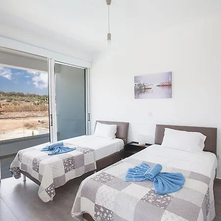 Villa Kylee Aq Ccv5 Protaras