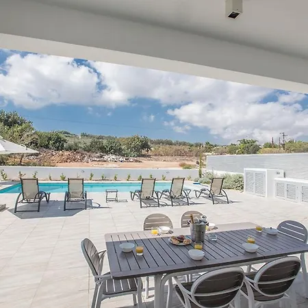 Ochosto Loux - Fabulous 5 Bedroom With Private Pool Villa Protaras